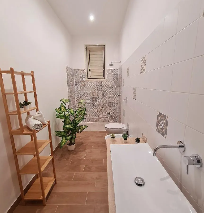 A Un Passo Dal Tramonto Apartment Marsala Italy